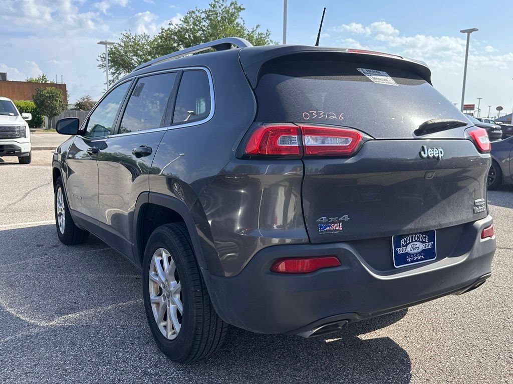 Used 2018 Jeep Cherokee Latitude Plus w/ Comfort/Convenience Group AWD/4WD image 5