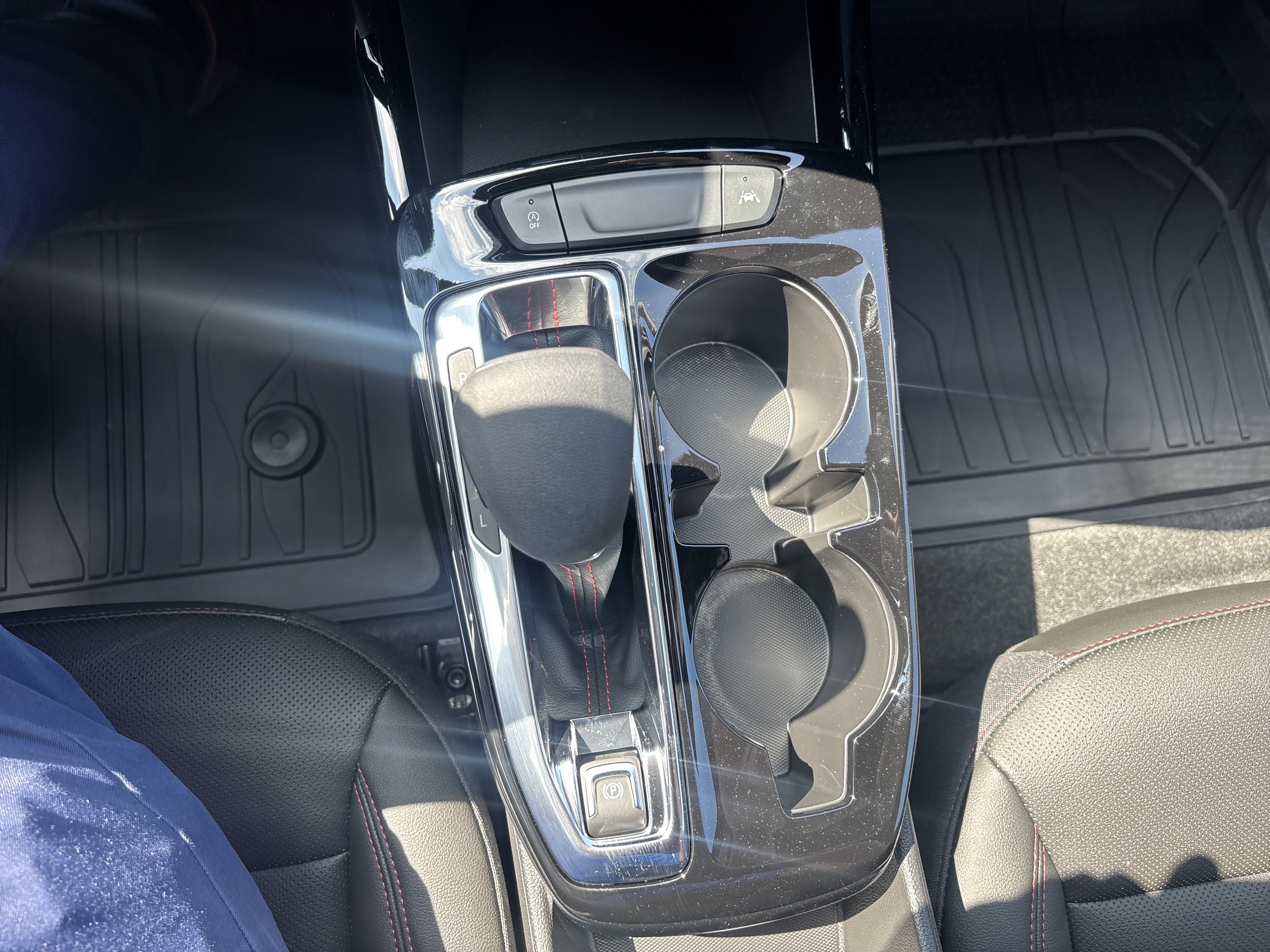 New 2025 Chevrolet Trax RS w/ Driver Confidence Package image 21