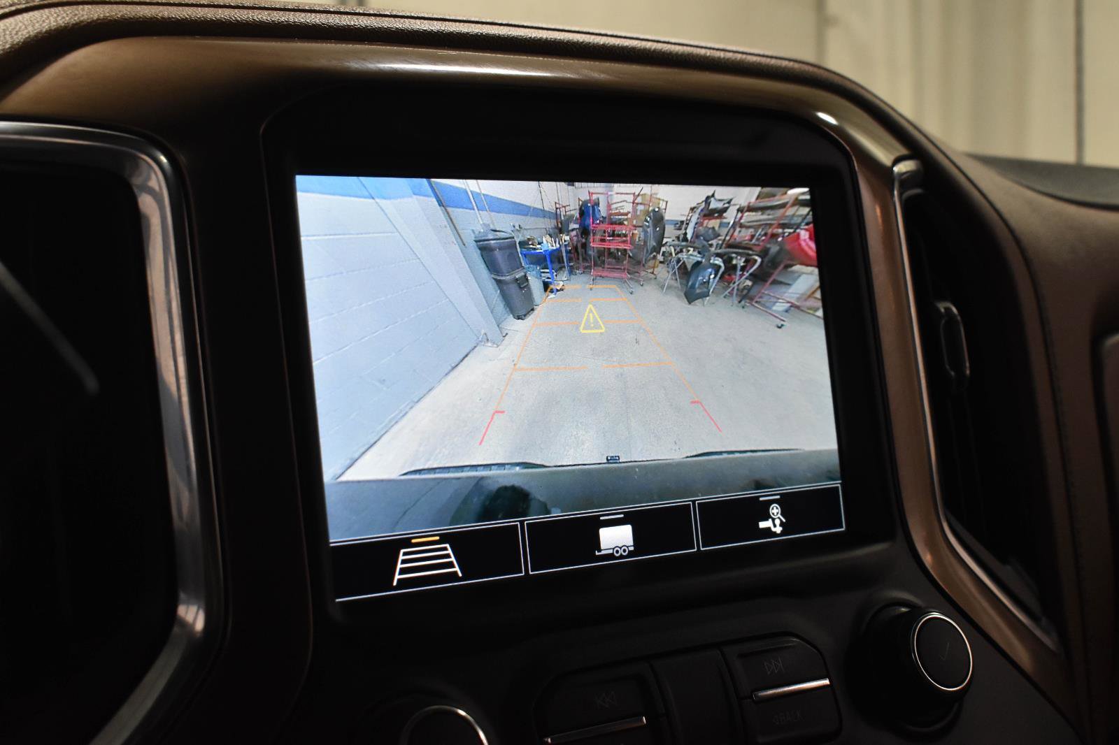 Used 2020 Chevrolet Silverado 1500 High Country image 21