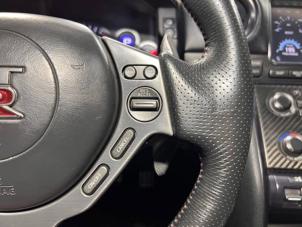 Used 2016 Nissan GT-R Black Edition image 26