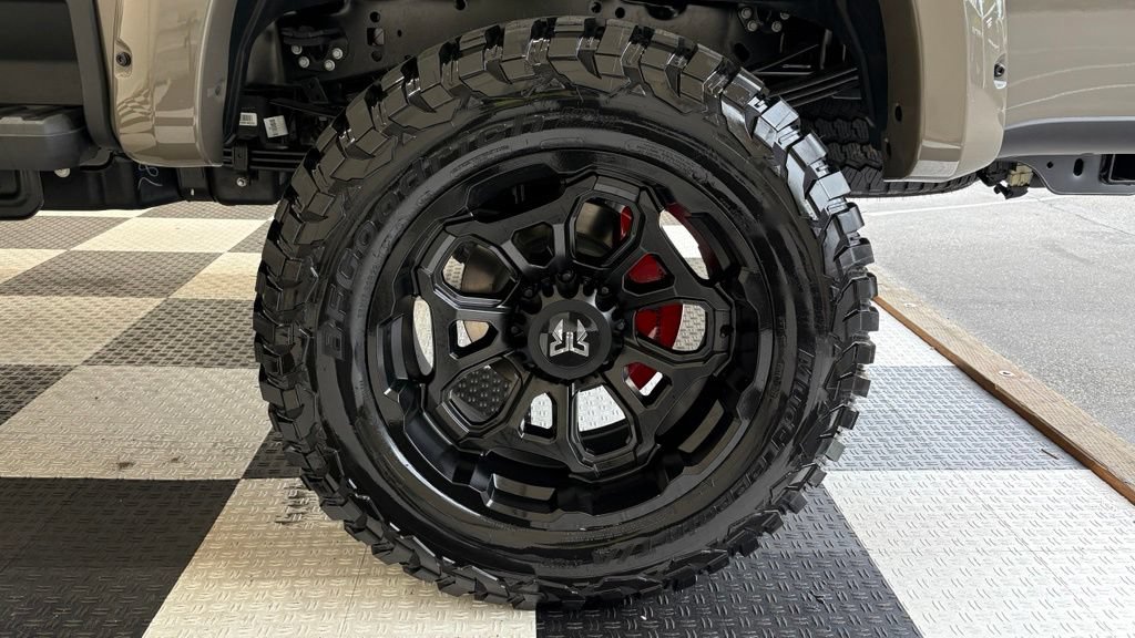 New 2026 Ford F250 Lariat w/ Black Appearance Package AWD/4WD image 10