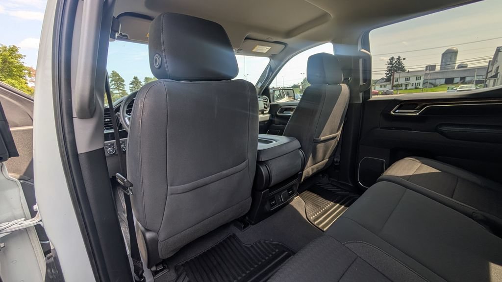 Used 2023 Chevrolet Silverado 1500 LT AWD/4WD image 13