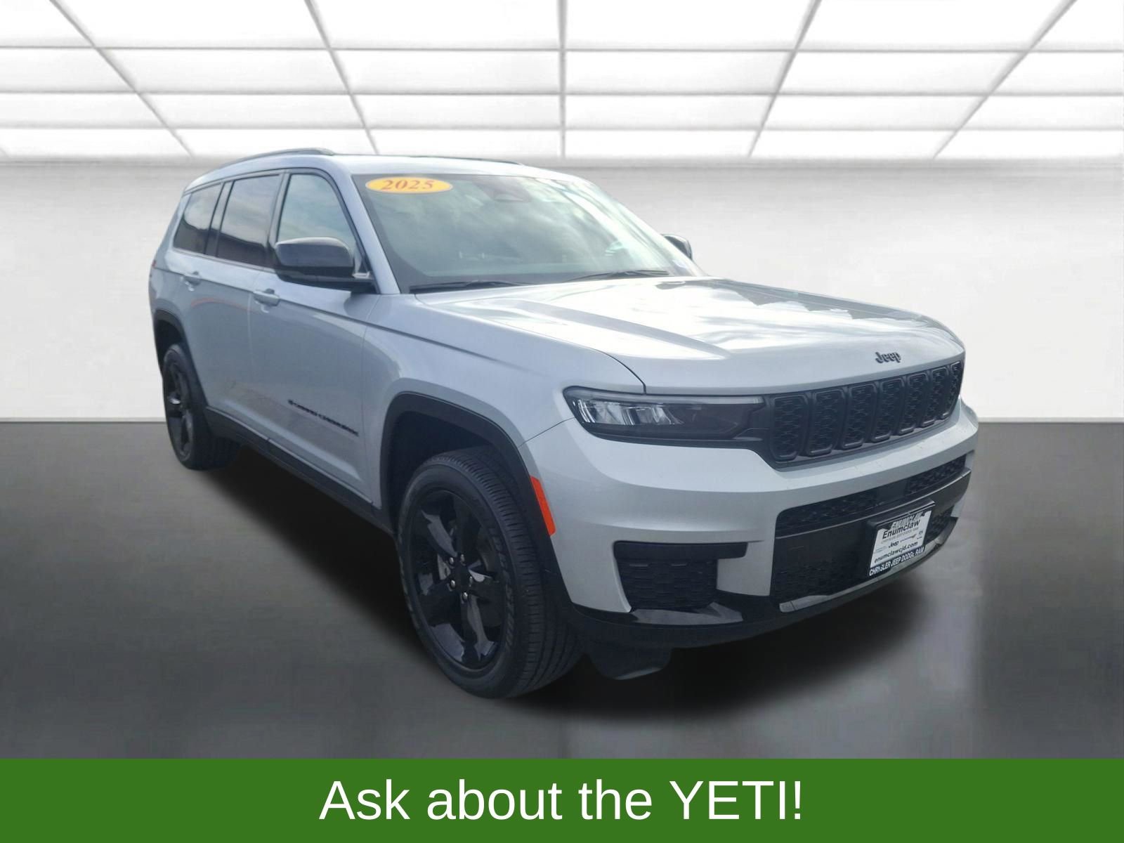 Used 2025 Jeep Grand Cherokee L Altitude AWD/4WD image 1