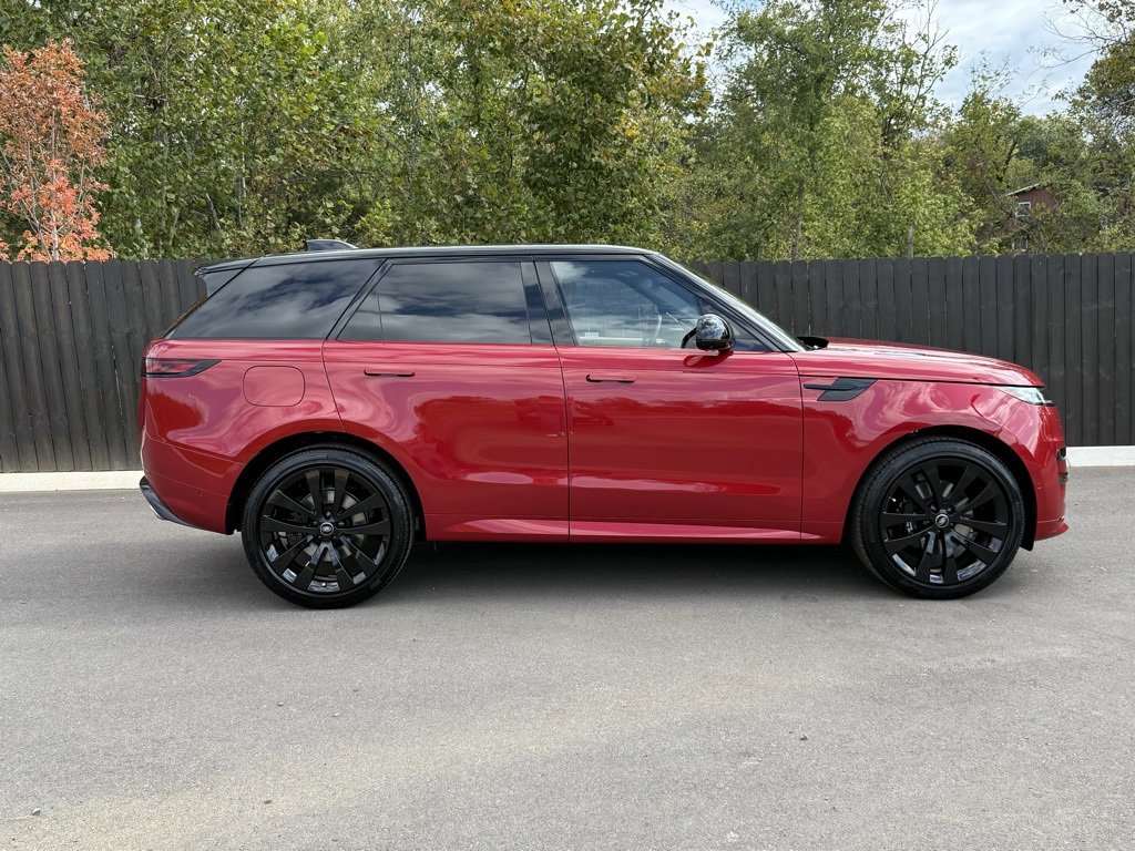 New 2025 Land Rover Range Rover Sport Dynamic SE image 7