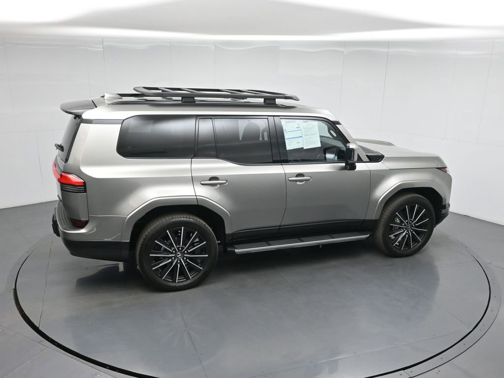 Used 2025 Lexus GX 550 w/ Accessory Package (2T) image 44