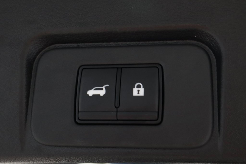 Certified 2025 Nissan Rogue SV image 15