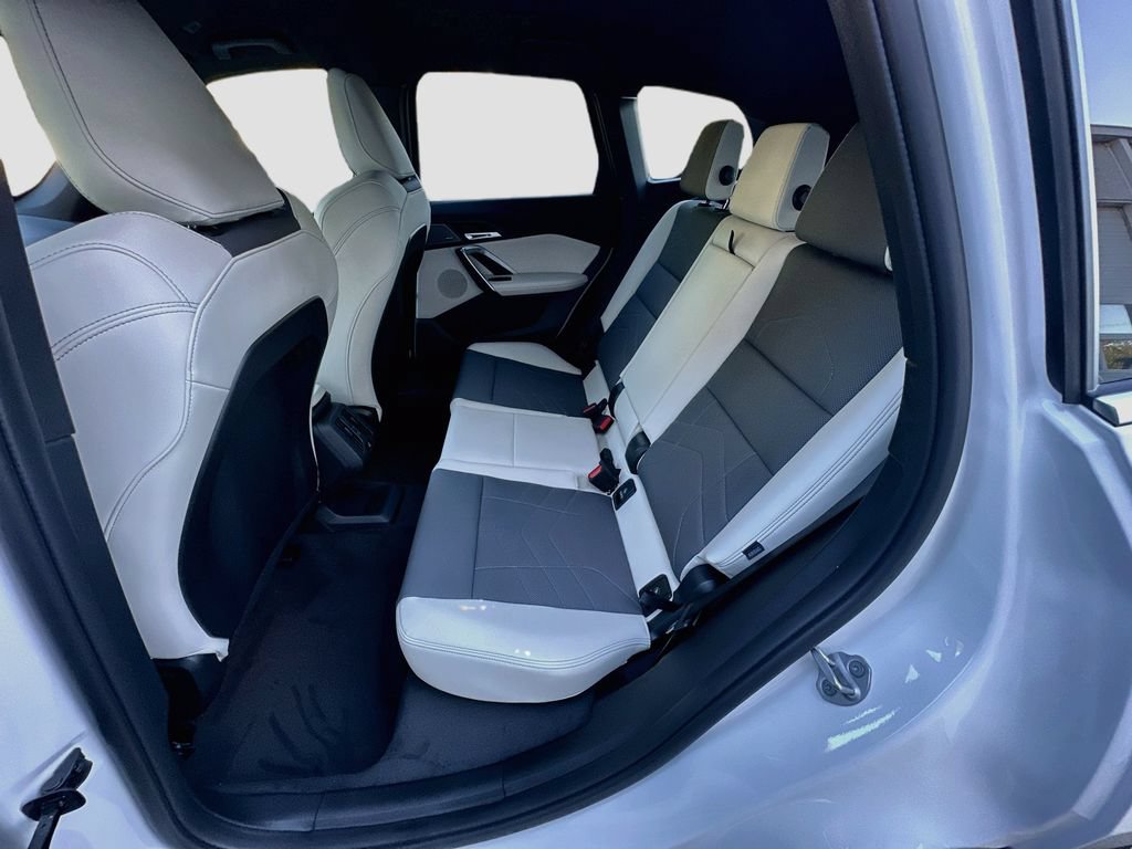 New 2027 BMW X1 xDrive28i AWD/4WD image 25