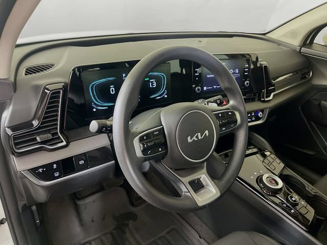 Used 2025 Kia Sportage LX FWD image 10
