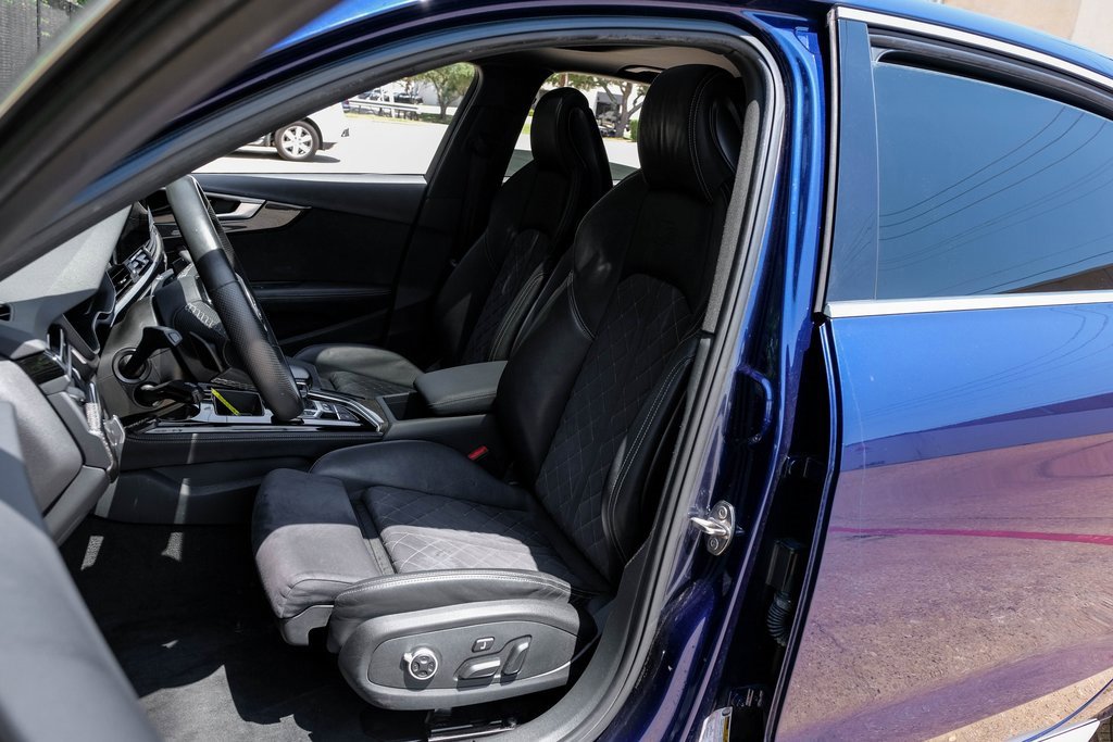 Used 2022 Audi S4 Premium Plus w/ Premium Plus Package image 3