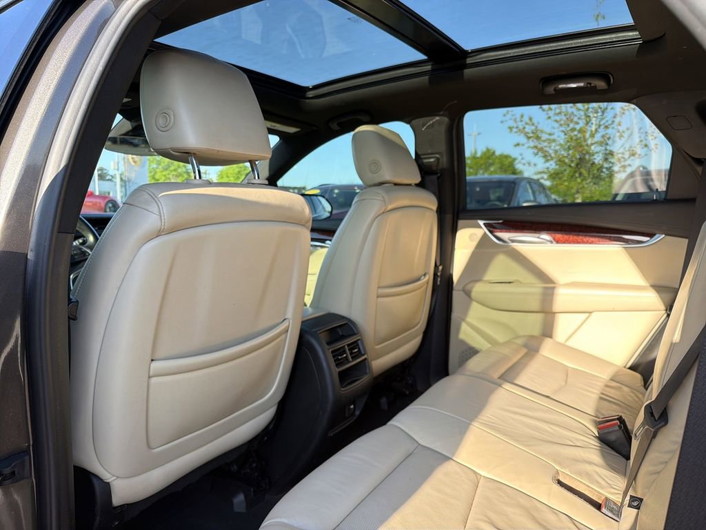 Used 2019 Cadillac XT5 Luxury FWD image 12
