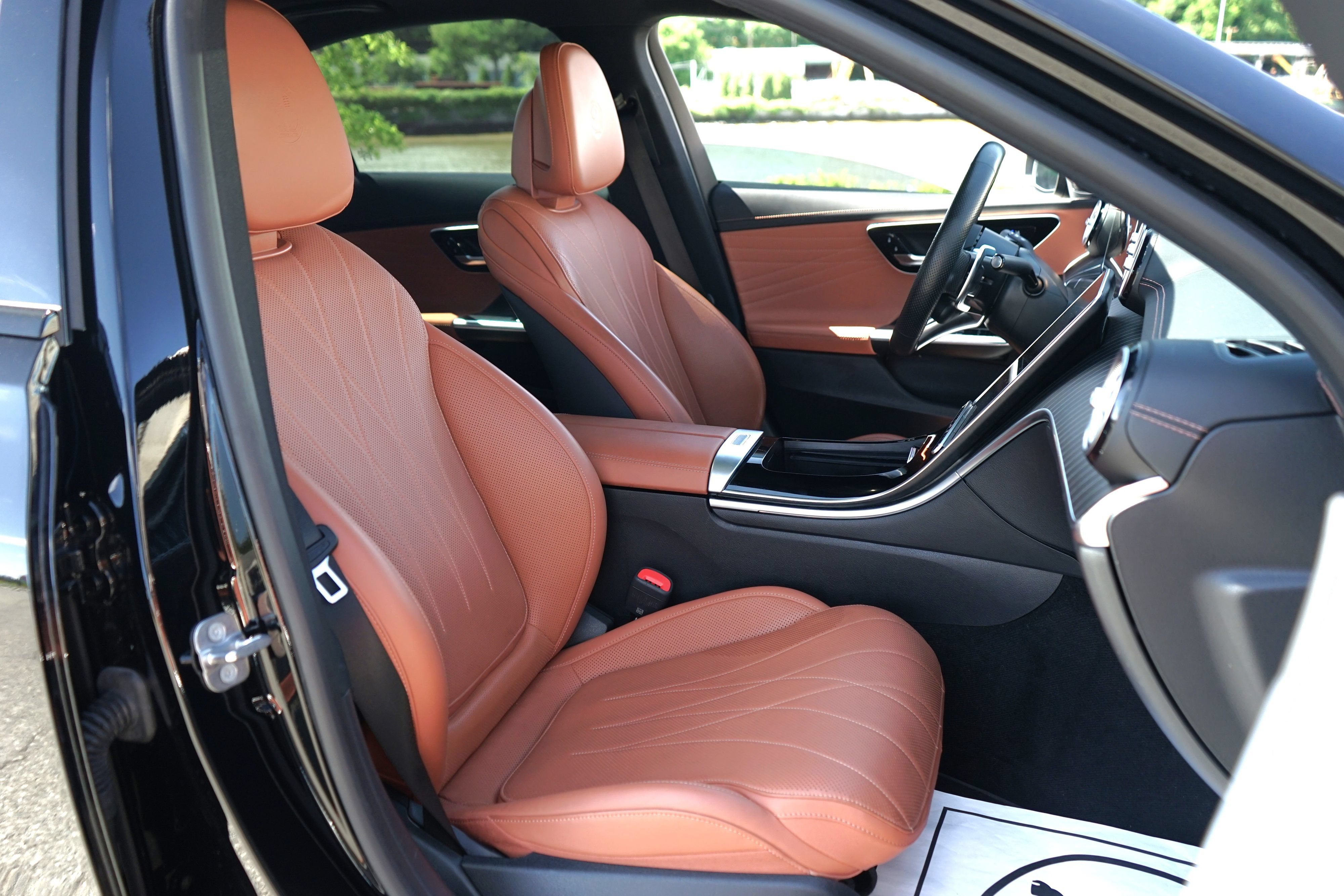Used 2024 Mercedes-Benz C 63 AMG S image 35
