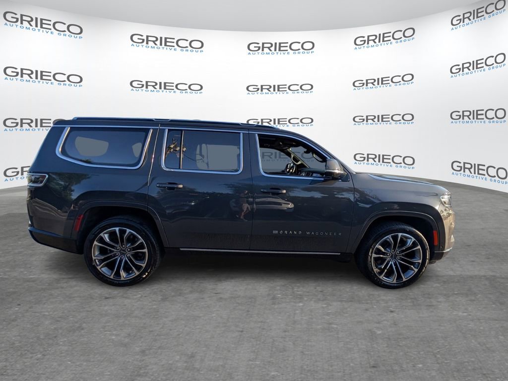 Used 2022 Jeep Grand Wagoneer Series III w/ Rear Seat Video Group 1 AWD/4WD image 8