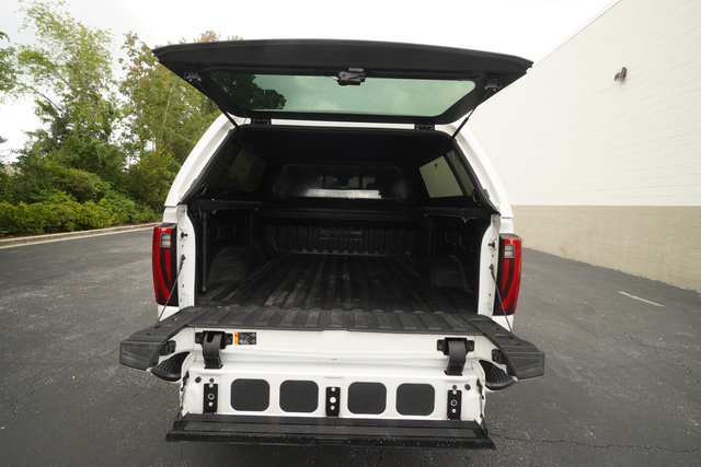 Used 2025 GMC Sierra 2500 Denali w/ Denali Reserve Package AWD/4WD image 12