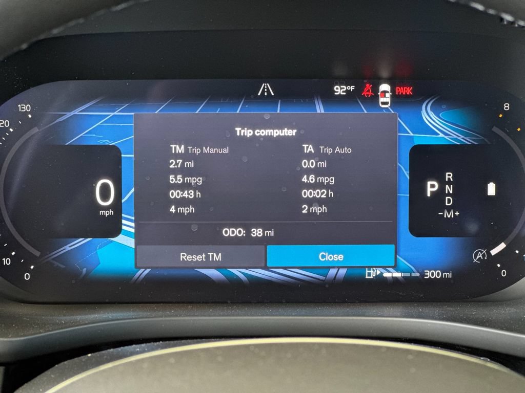 New 2026 Volvo XC60 B5 Plus w/ Protection Package Premier AWD/4WD image 27
