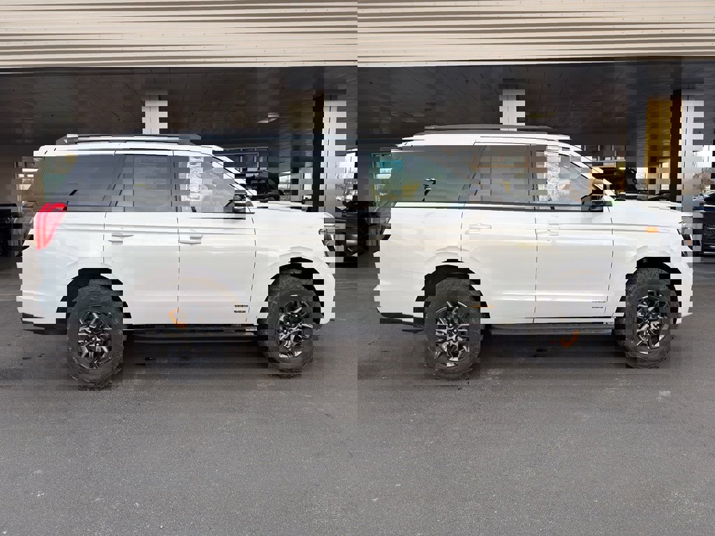 New 2026 Ford Expedition Tremor image 3