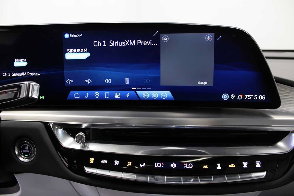 Used 2024 Cadillac Lyriq Luxury AWD/4WD image 30