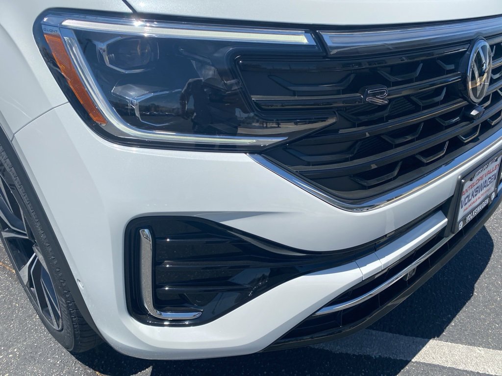 New 2025 Volkswagen Atlas SEL Premium R-Line image 9