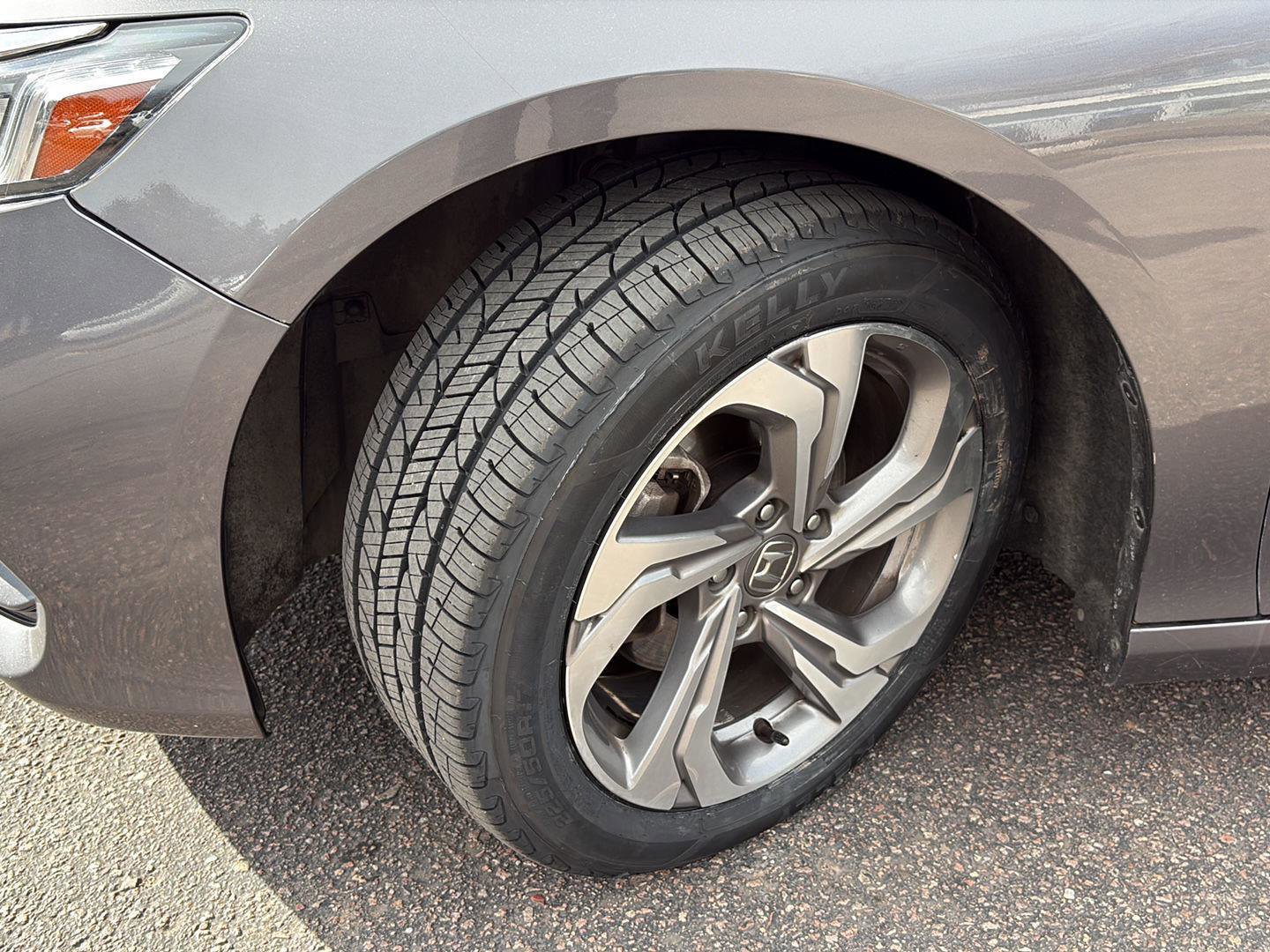 Used 2019 Honda Accord EX-L image 8