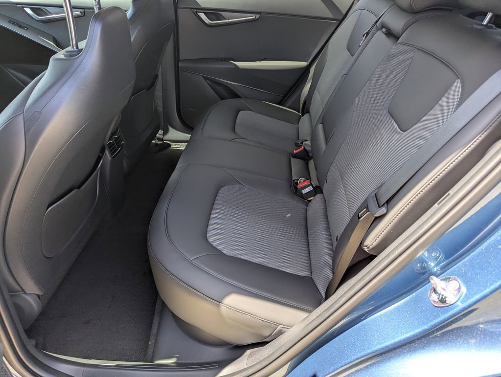 New 2026 Kia Niro Wind FWD image 17