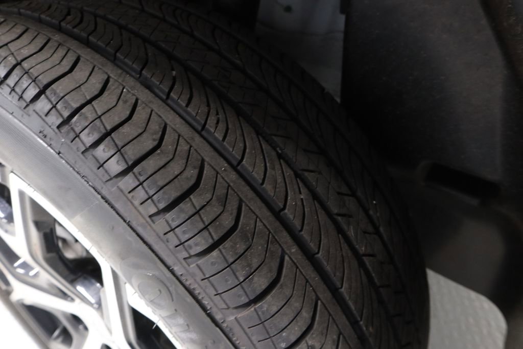 Used 2024 Jeep Compass Limited image 20