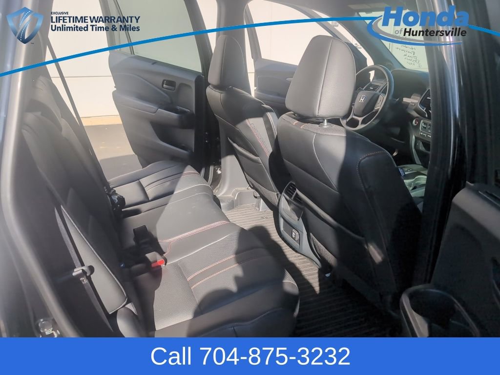 Used 2023 Honda Passport TrailSport image 15