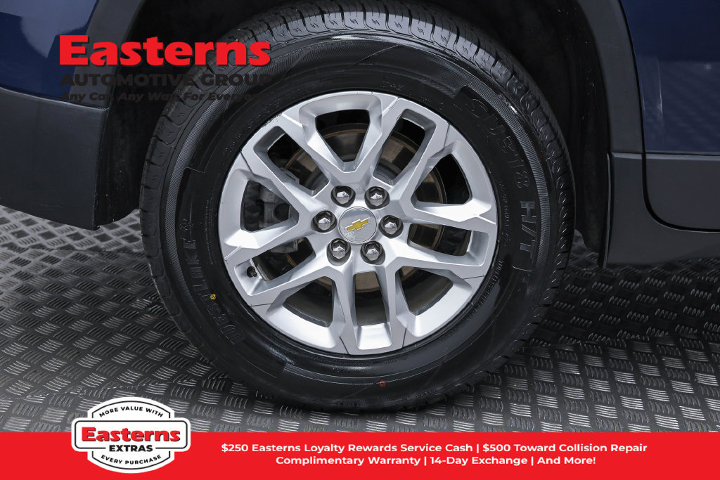 Used 2023 Chevrolet Traverse LS w/ Safety Package FWD image 31