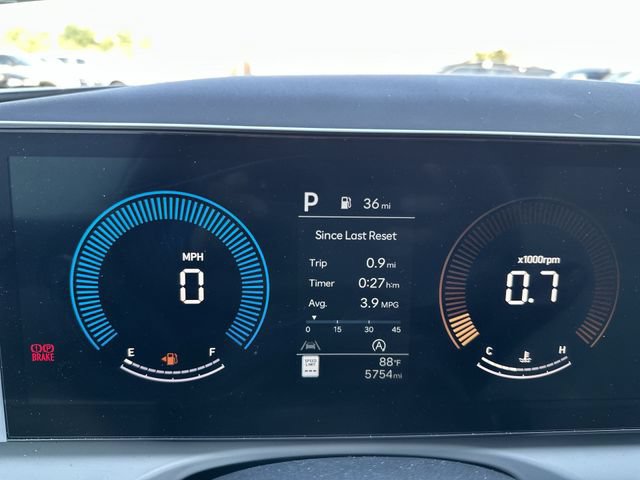 Used 2025 Hyundai Tucson SEL FWD image 16