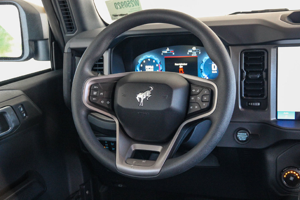 New 2025 Ford Bronco 4-Door AWD/4WD image 17