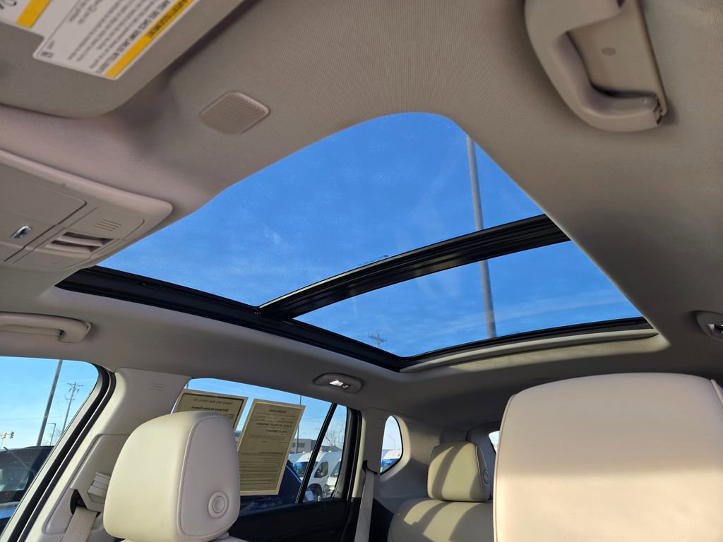 Used 2019 Buick Envision Essence image 25