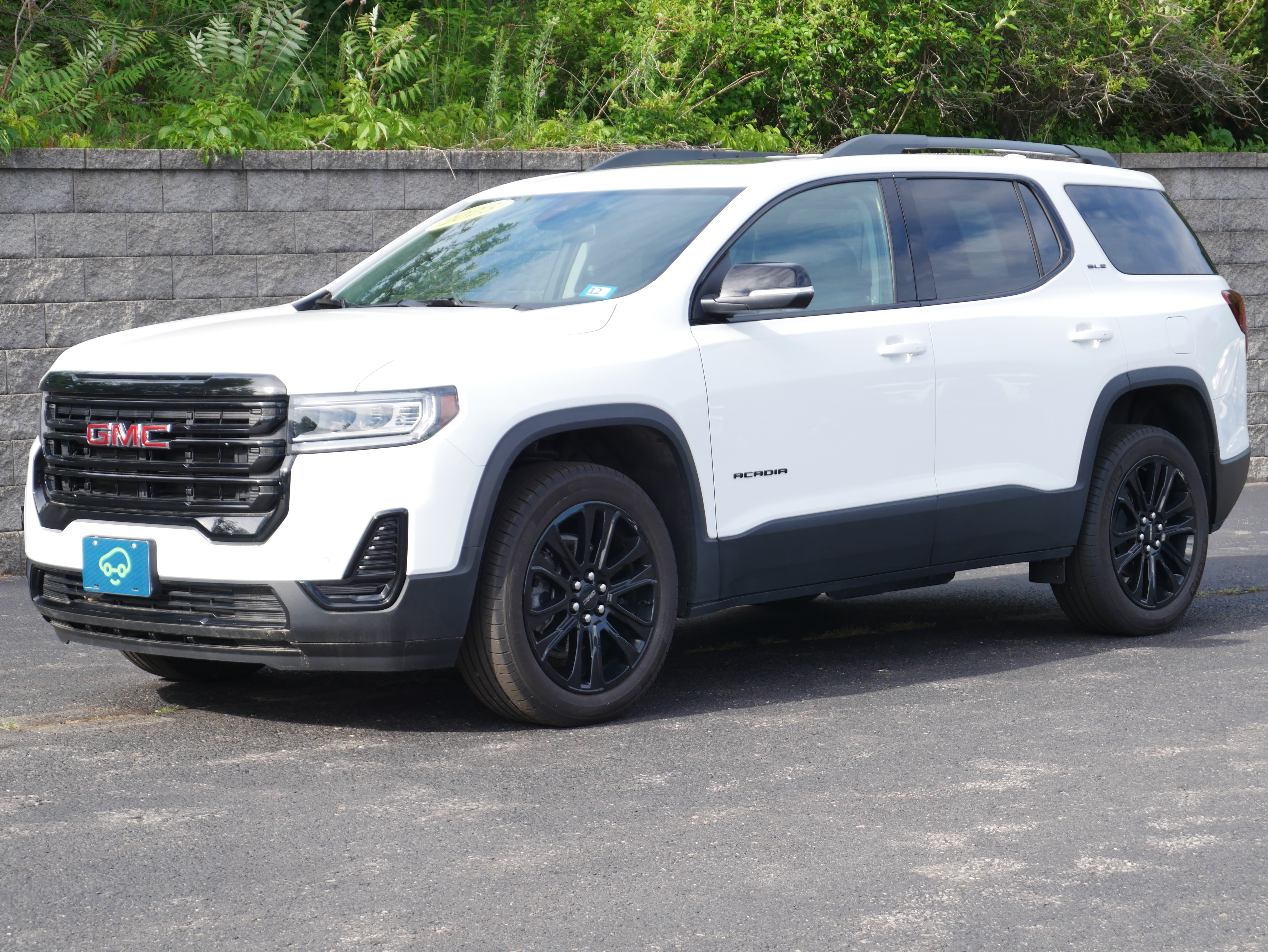 Certified 2023 GMC Acadia SLE w/ Driver Convenience Package