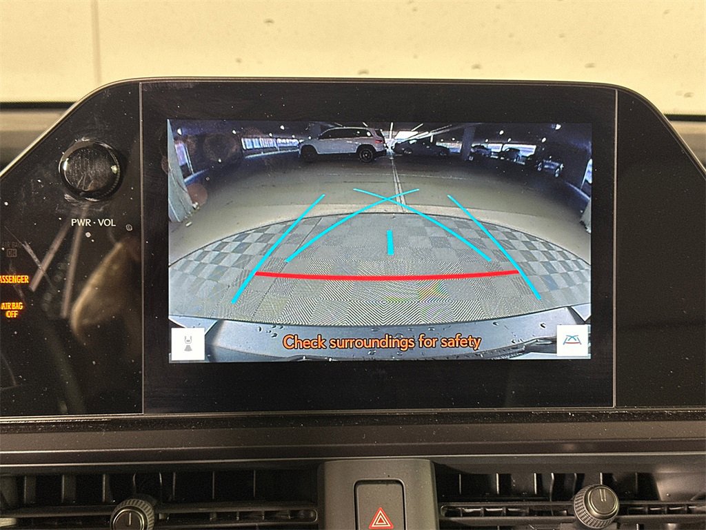 Used 2025 Lexus UX 300h FWD image 29