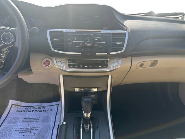 Used 2015 Honda Accord Hybrid Sedan image 11