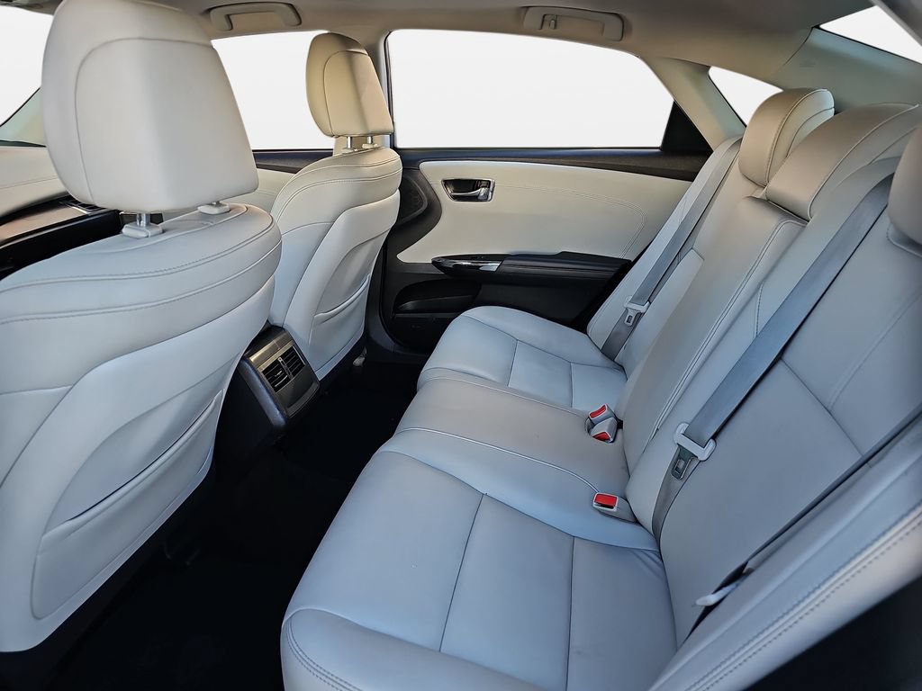 Used 2016 Toyota Avalon XLE Premium w/ Protection Package FWD image 21