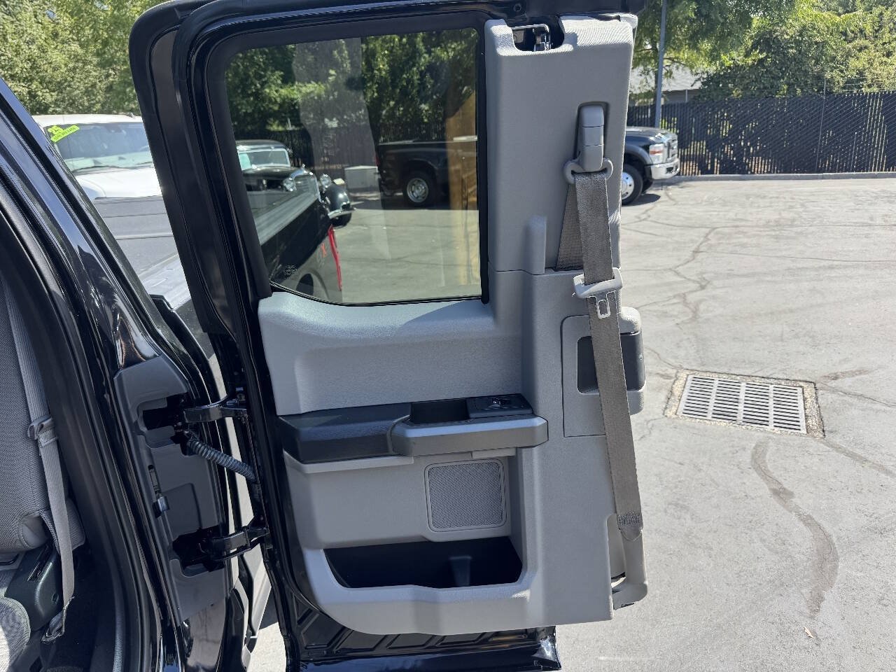 Used 2018 Ford F150 XLT w/ Equipment Group 301A Mid AWD/4WD image 14