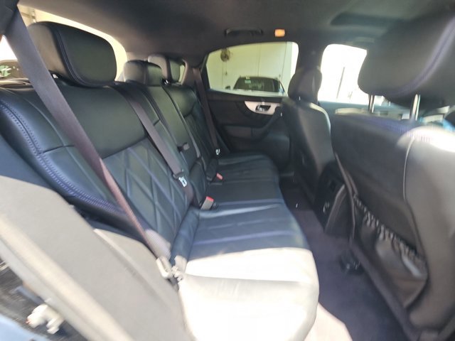 Used 2016 INFINITI QX70 2WD w/ Premium Package image 18