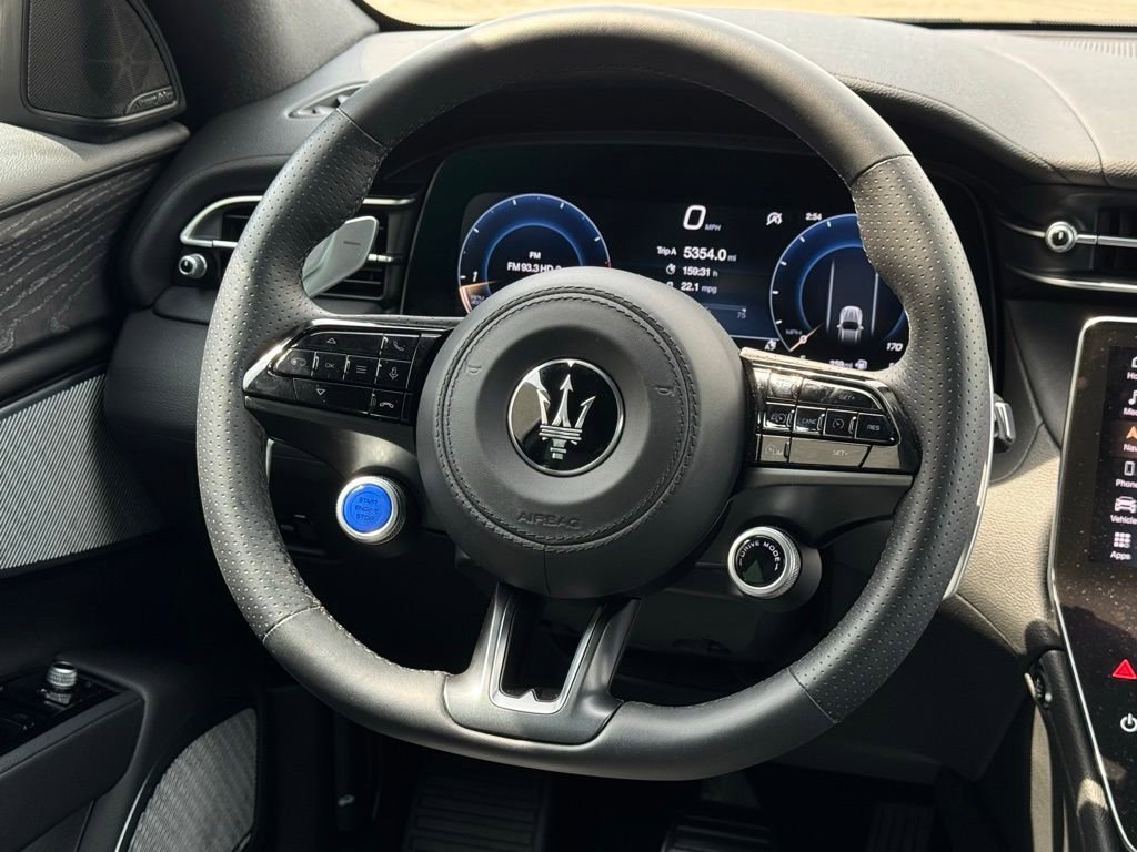 Used 2024 Maserati Grecale GT image 43