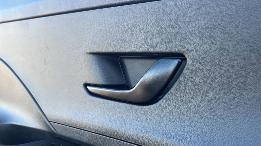 Used 2025 Hyundai Kona SEL image 13