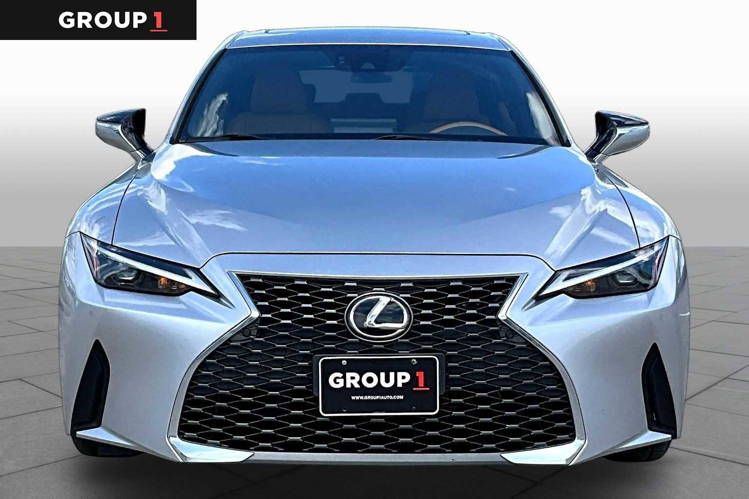 Certified 2022 Lexus IS 300 w/ Premium Package image 4