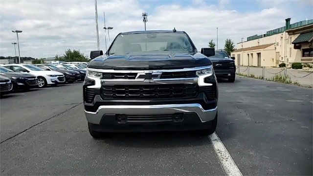 Certified 2024 Chevrolet Silverado 1500 LT image 9