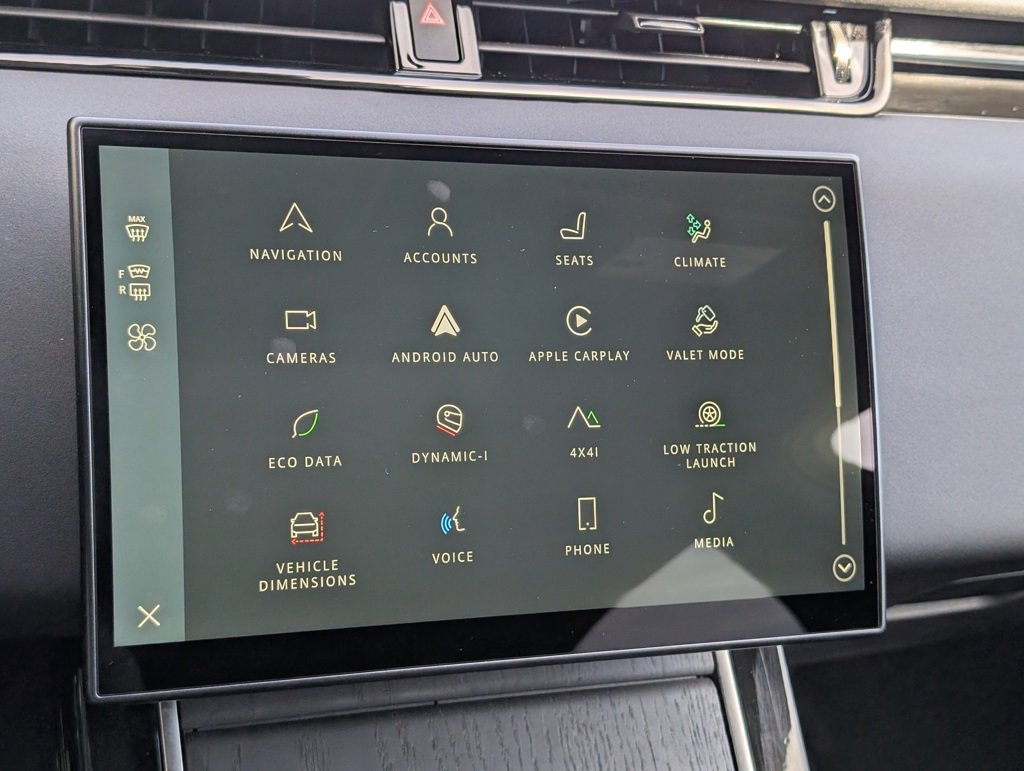 Used 2024 Land Rover Range Rover Evoque Dynamic SE image 14