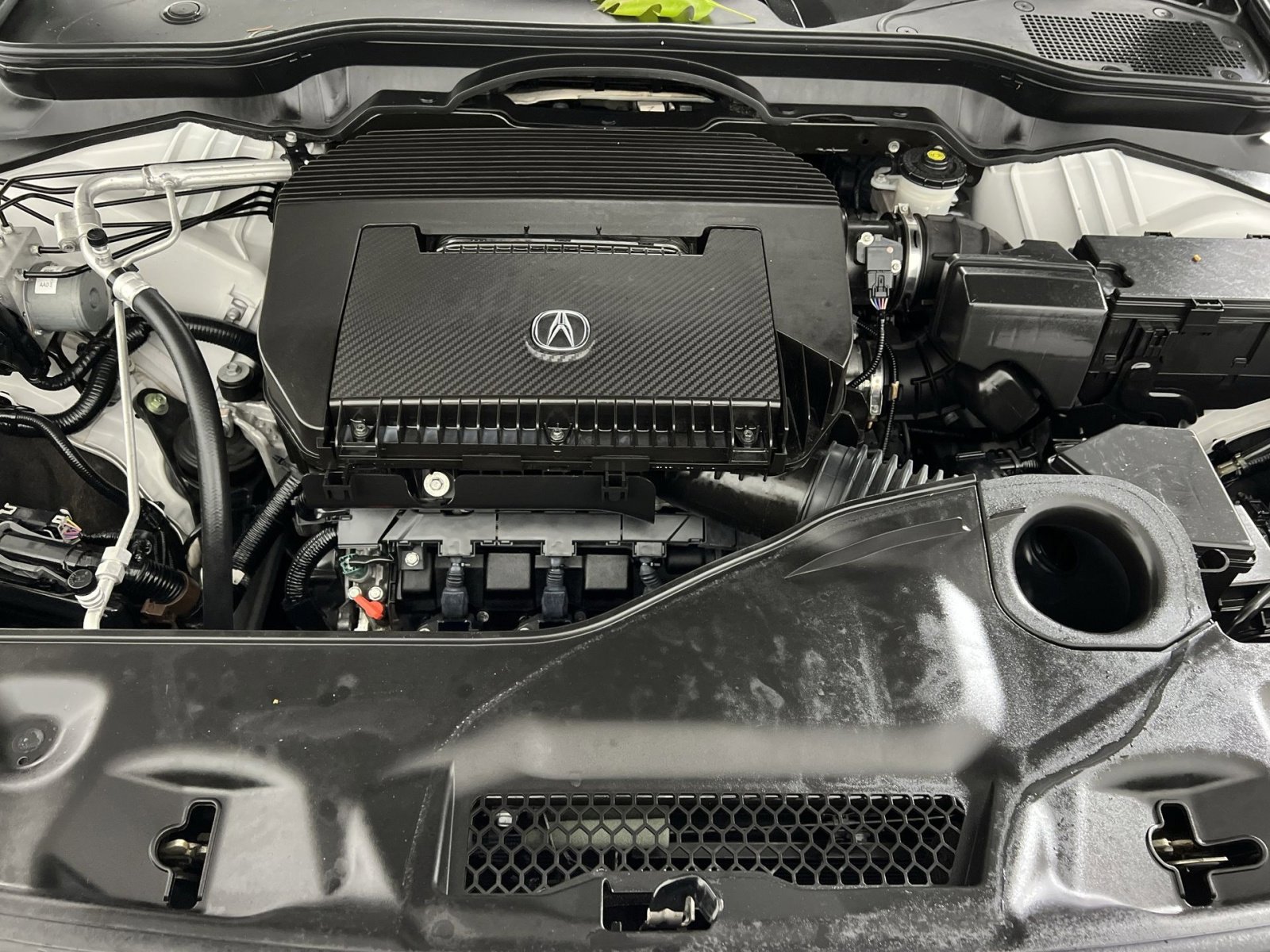 Used 2023 Acura MDX SH-AWD w/ Technology Package image 29