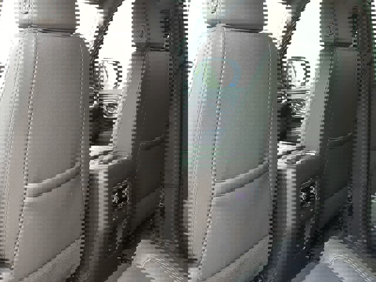 Used 2023 Chevrolet Tahoe Z71 AWD/4WD image 17