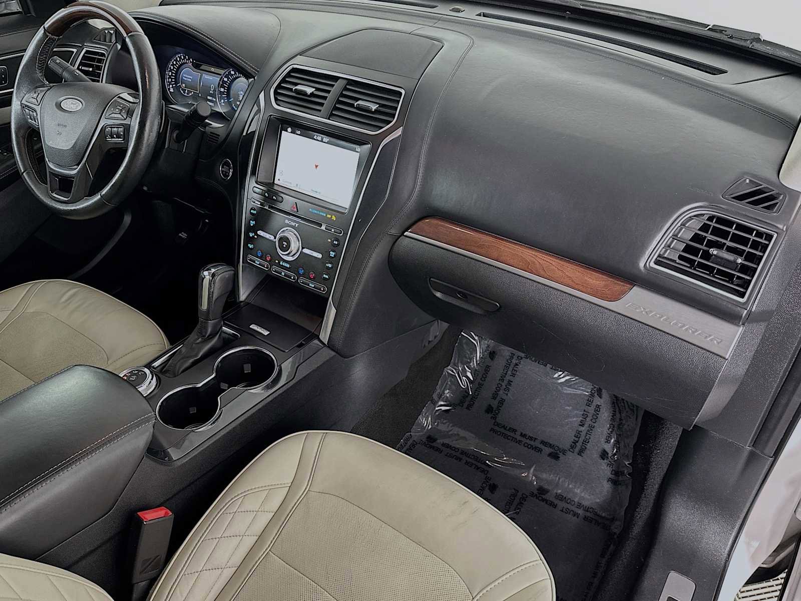 Used 2018 Ford Explorer Platinum AWD/4WD image 29