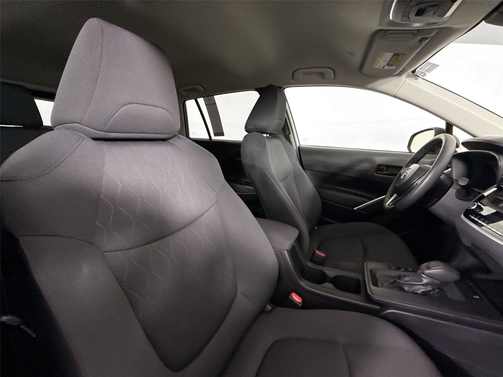 Certified 2026 Toyota Corolla Cross LE FWD image 39