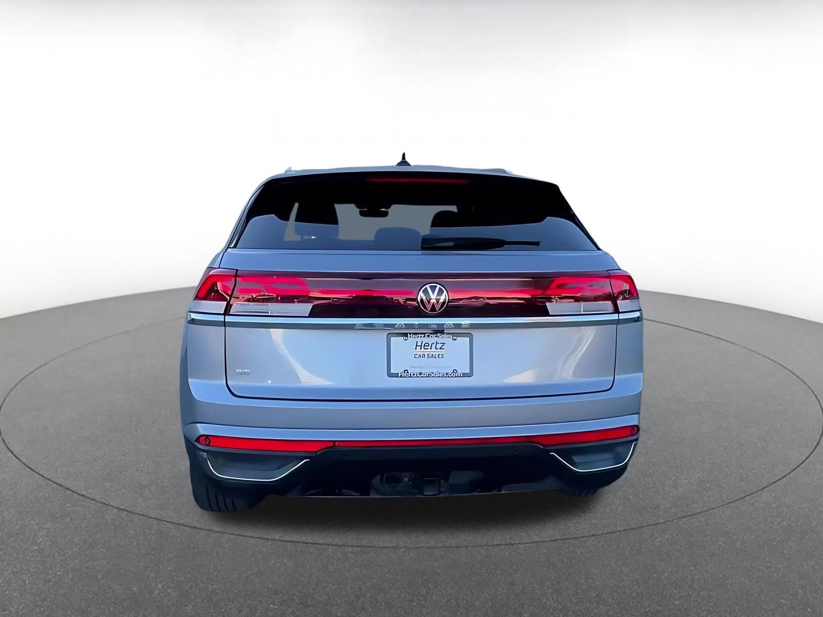 Used 2025 Volkswagen Atlas Cross Sport SE FWD image 12