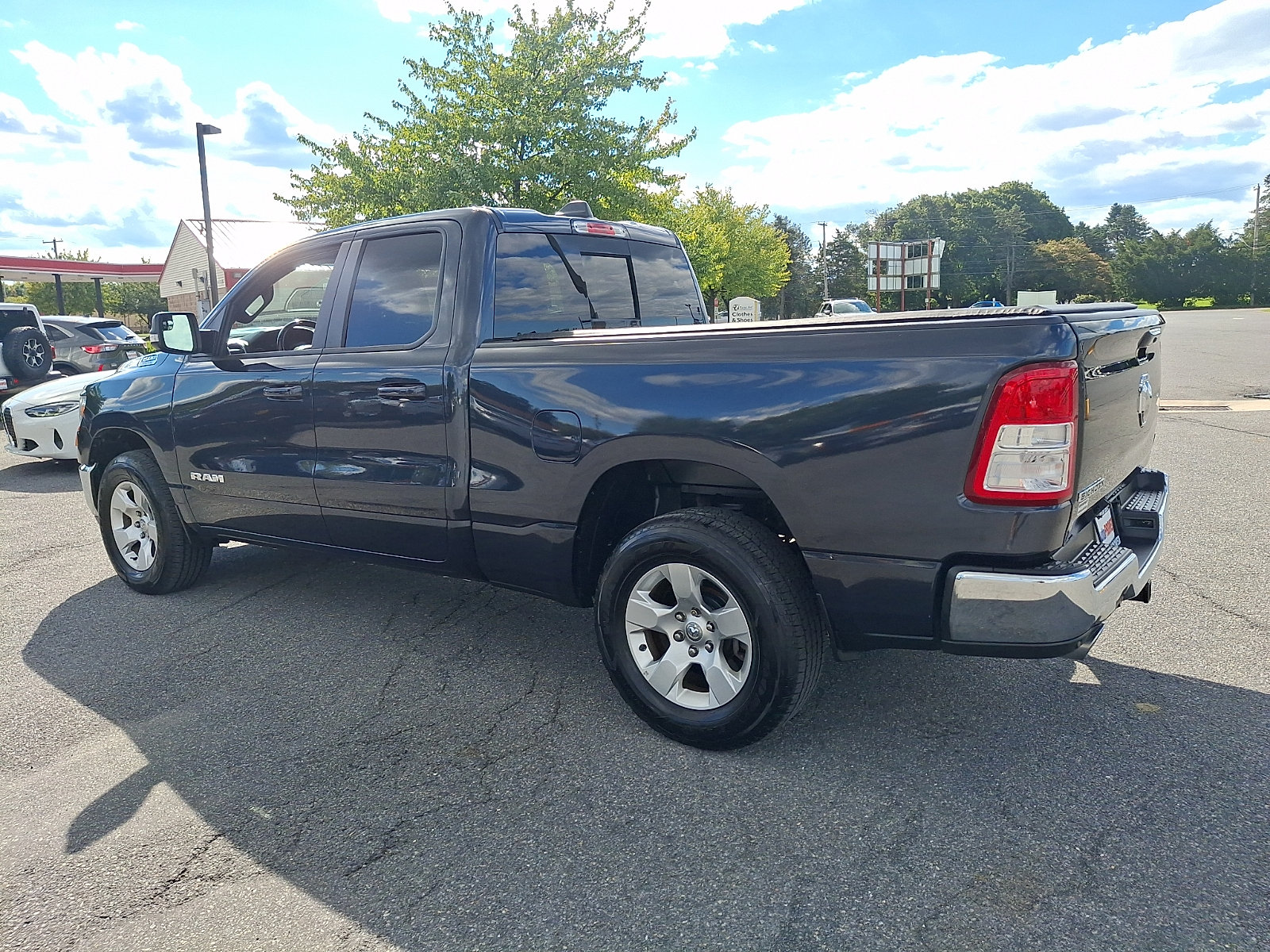 Used 2021 RAM 1500 Big Horn AWD/4WD image 4