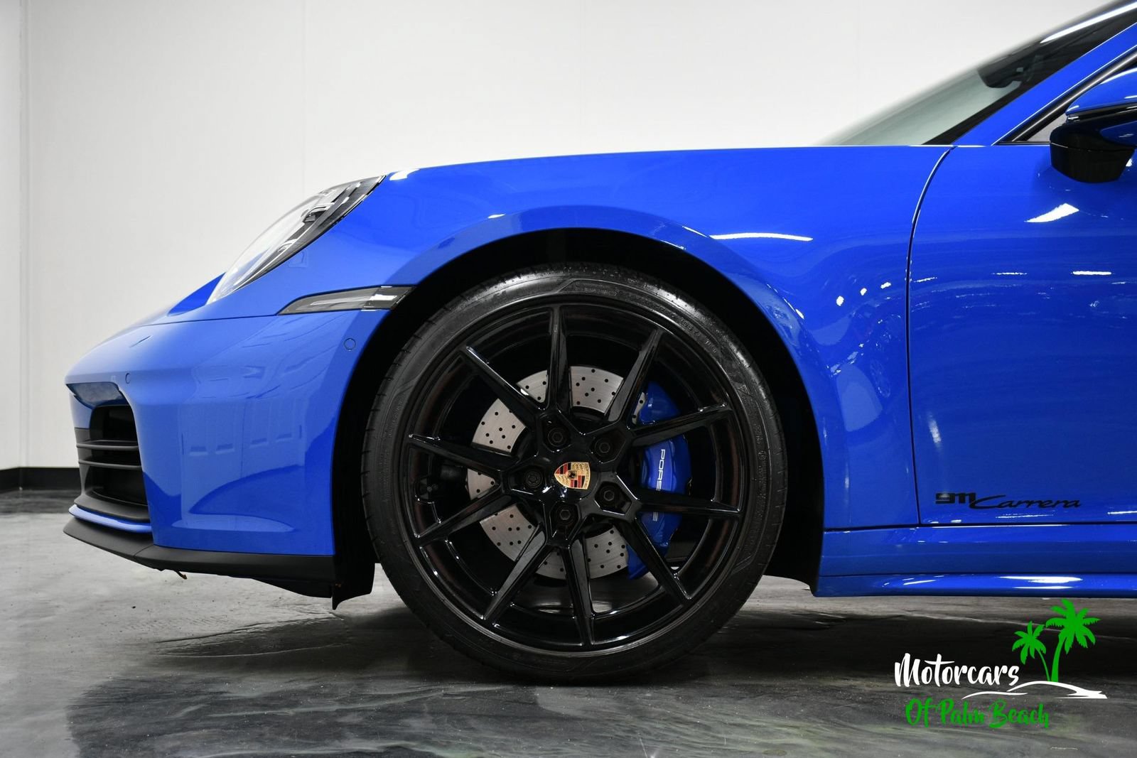 Used 2025 Porsche 911 Carrera RWD image 12