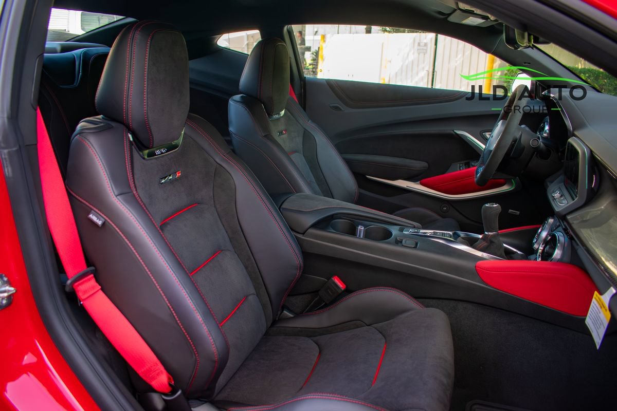 Used 2023 Chevrolet Camaro ZL1 RWD image 11