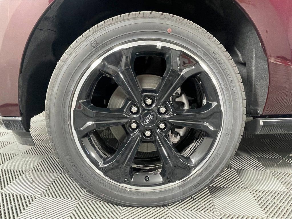 Used 2024 Ford Expedition Limited image 13