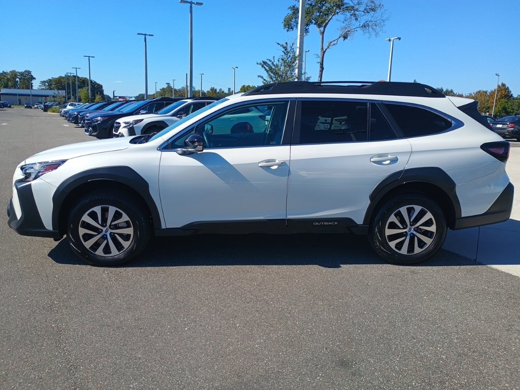 Certified 2025 Subaru Outback Premium image 8